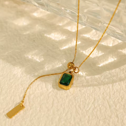 Classic Emerald Minimal Necklace