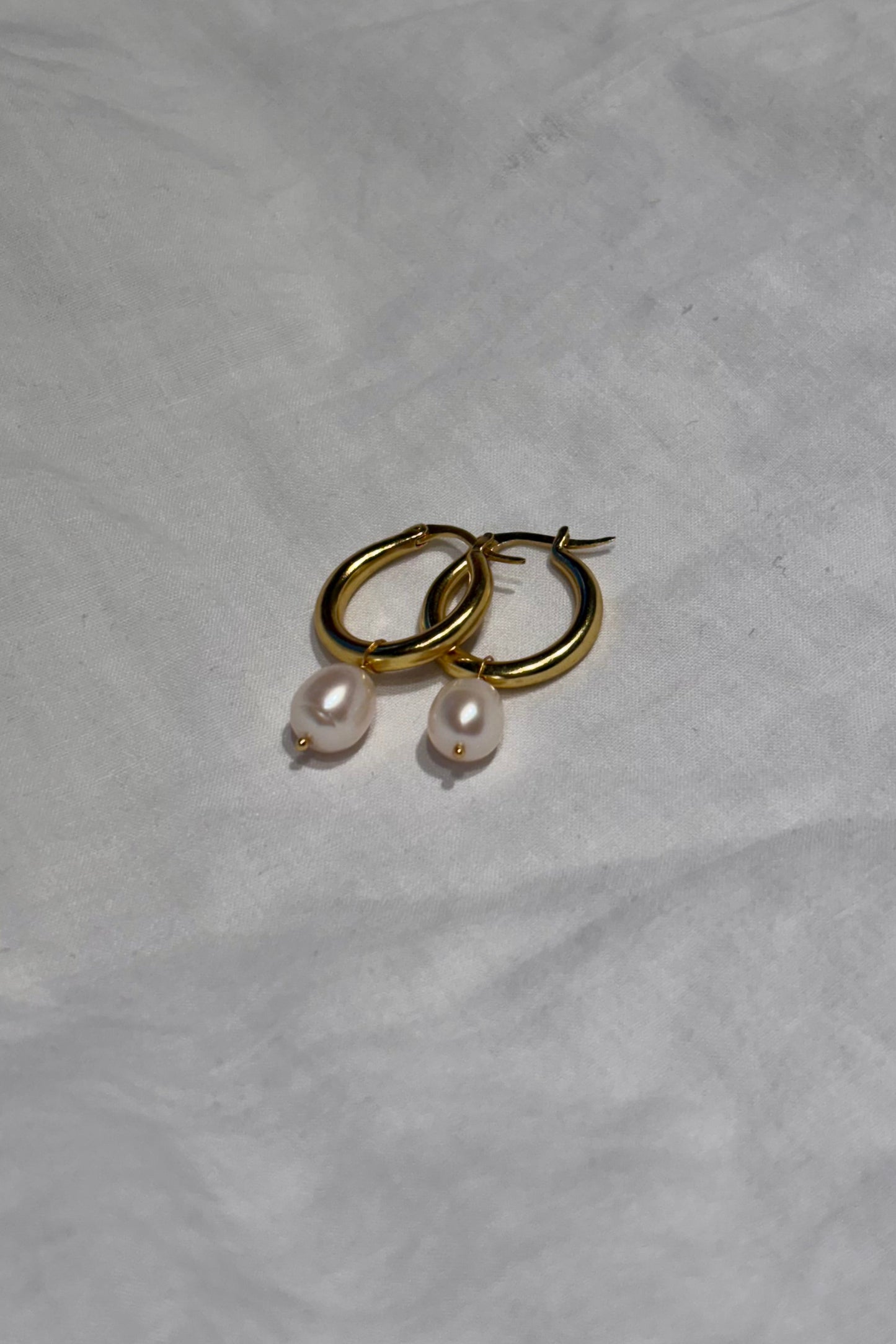 Pearl drop minimal hoop earrings