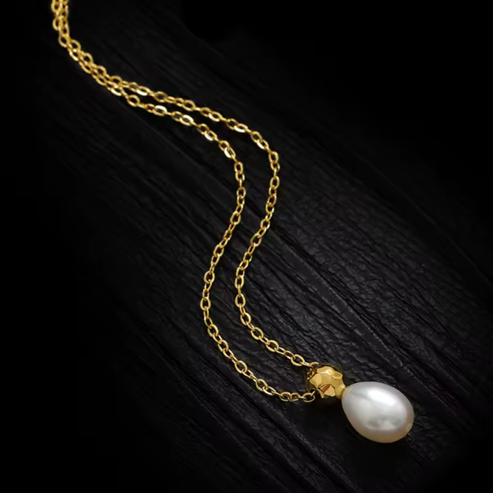 Teardrop Pearl Necklace