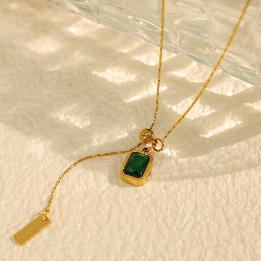 Classic Emerald Minimal Necklace