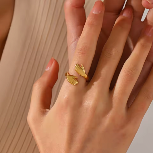 Love Hug Ring