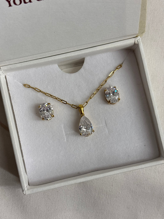 Diamond Set Gift Box