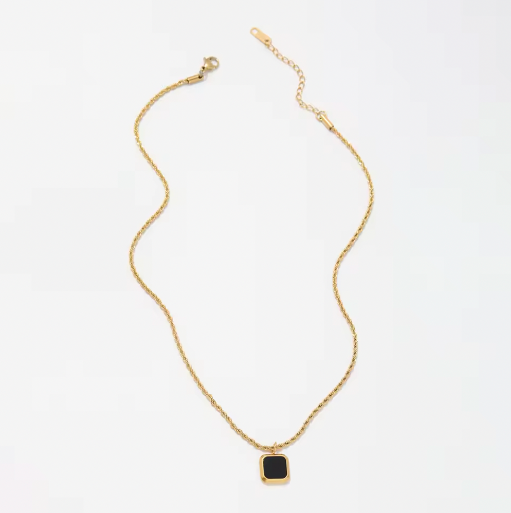 Myra Onyx Necklace