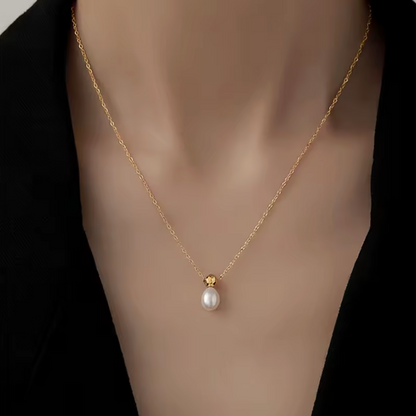 Teardrop Pearl Necklace