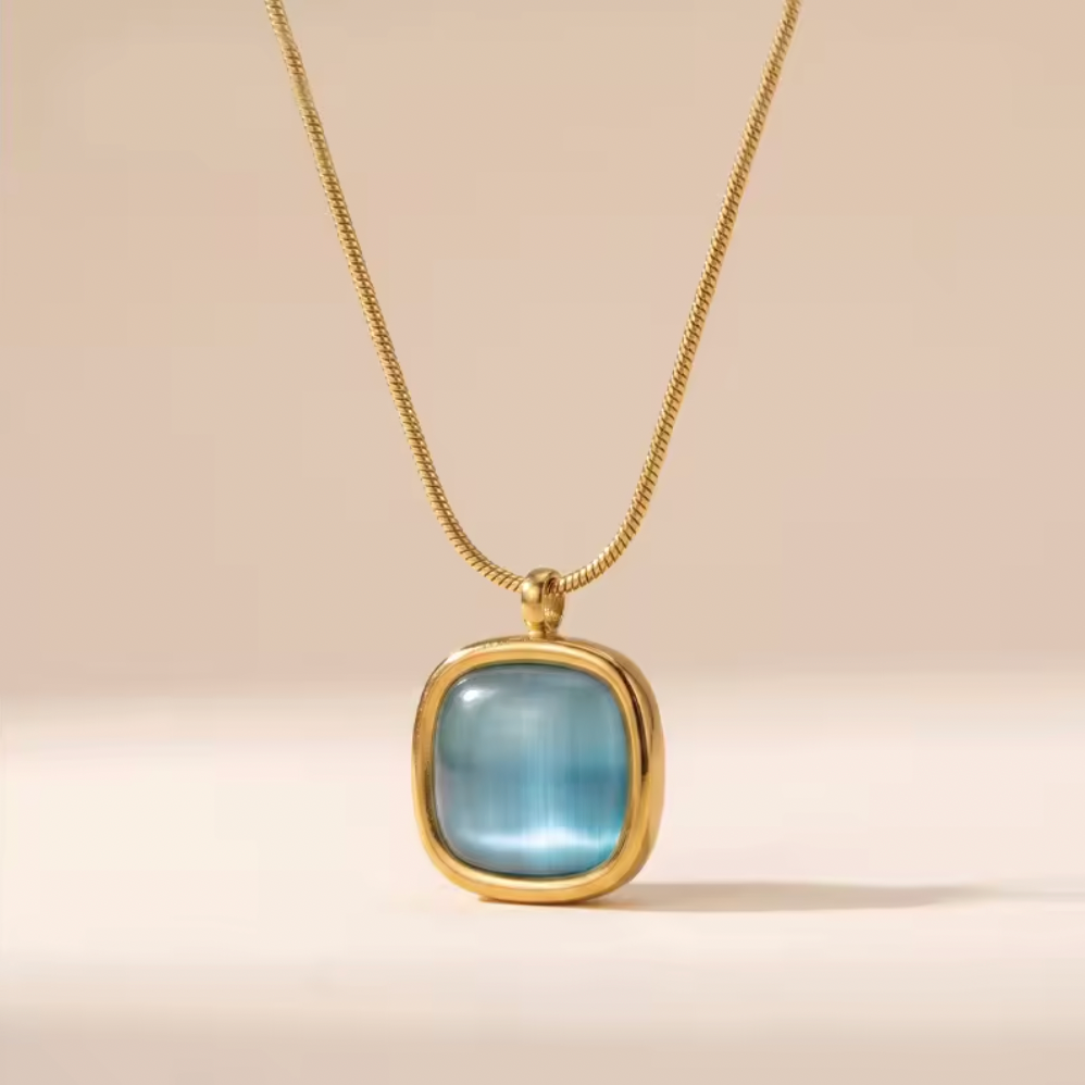 Lyla Pendent