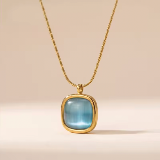 Lyla Pendent
