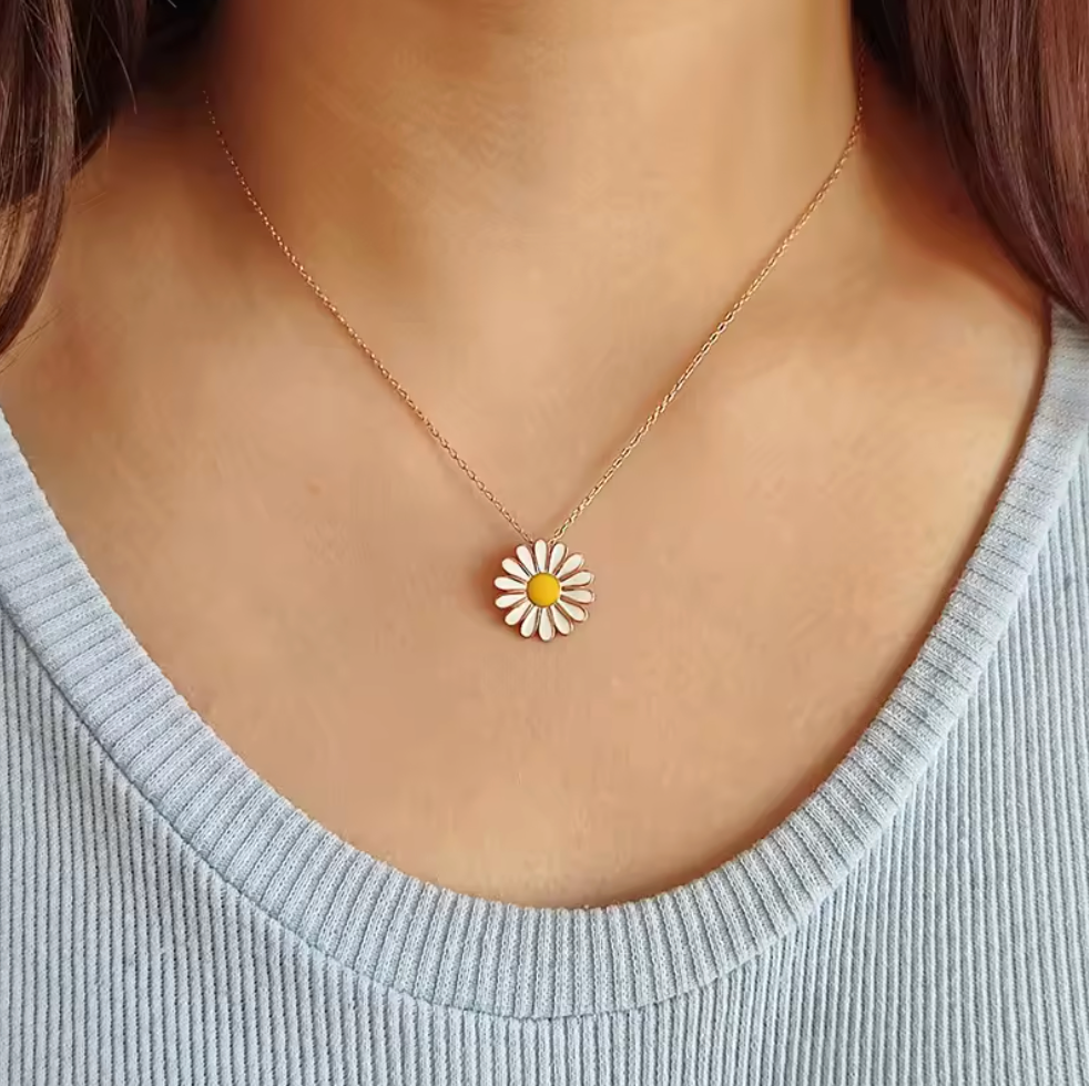 White Flower Minimal Necklace