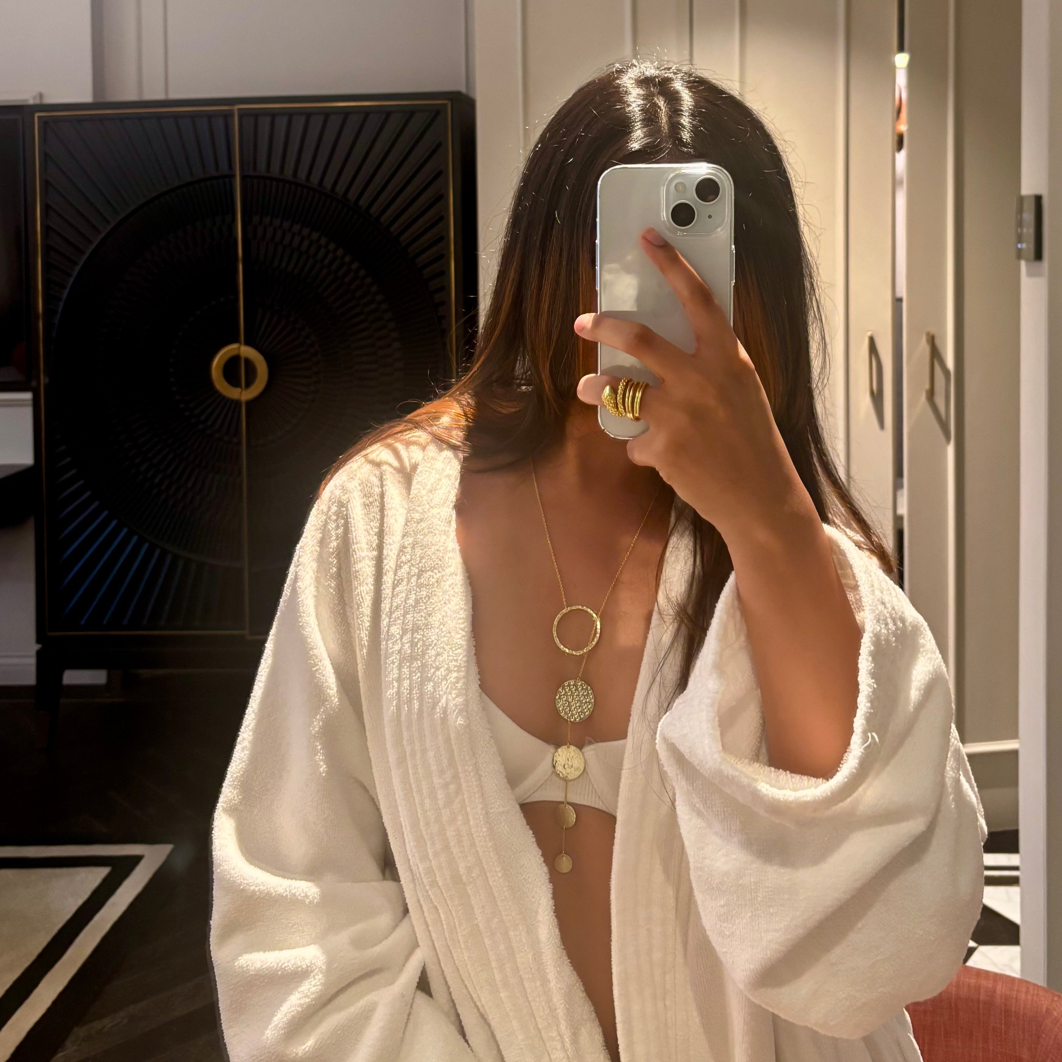 Bold and versatile necklace that can be styled multiple ways, baari's signature necklace-styling-inspiration