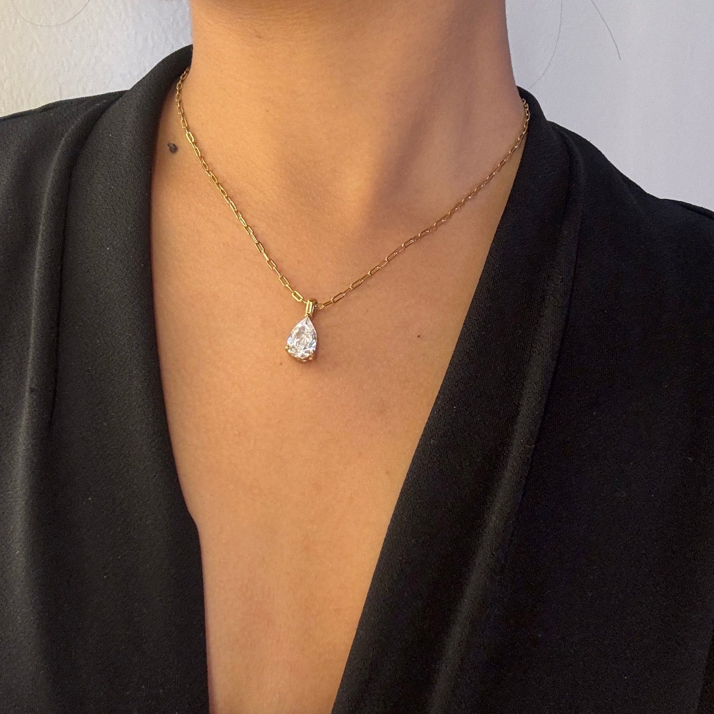 dewdrop solitaire necklace baari jwellery 